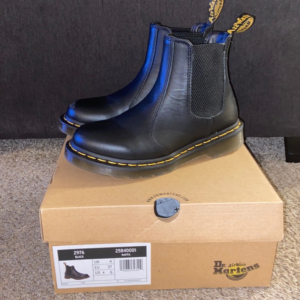 Dr Martin Chelsea Boot